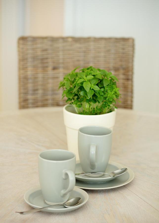Sea View Studio Apartments By The Beach Ihasalu Kültér fotó
